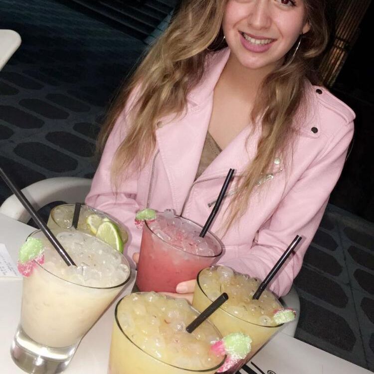 AngelaEleKtra 