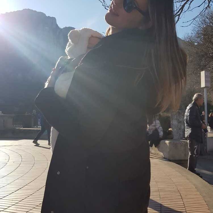 Ariana 