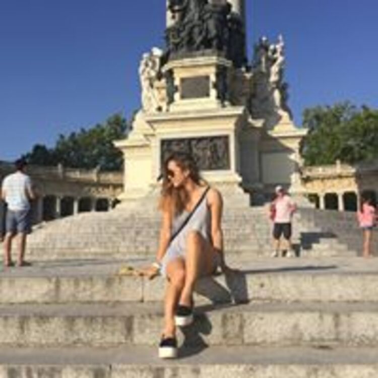 Steffi Castiblanco  