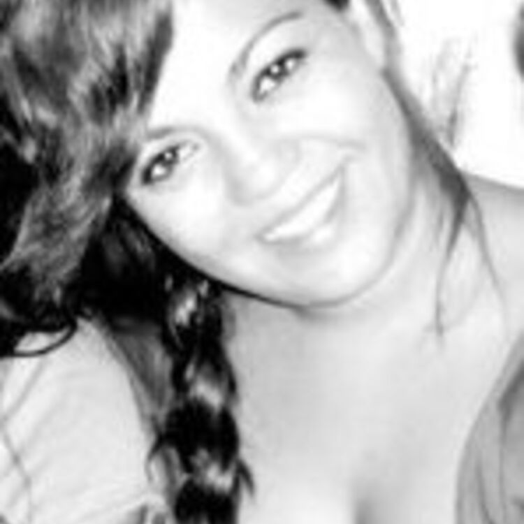 gema_oneto@hotmail.com 