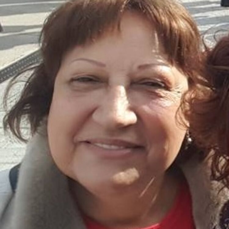 Paqui  