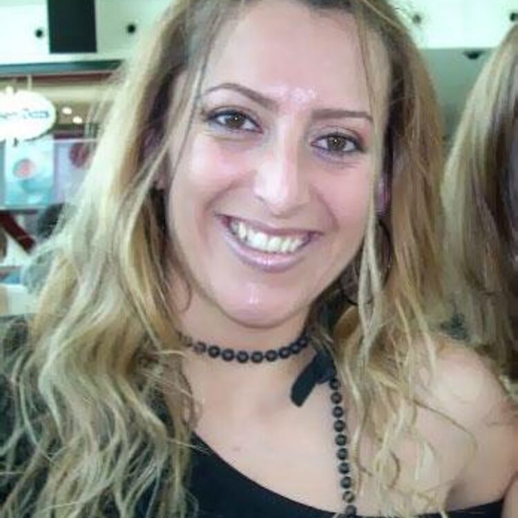 Laura   