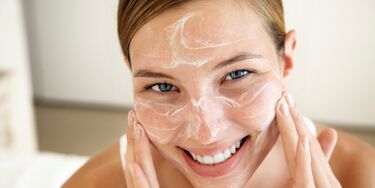¿Cómo cuidar la piel en casa?